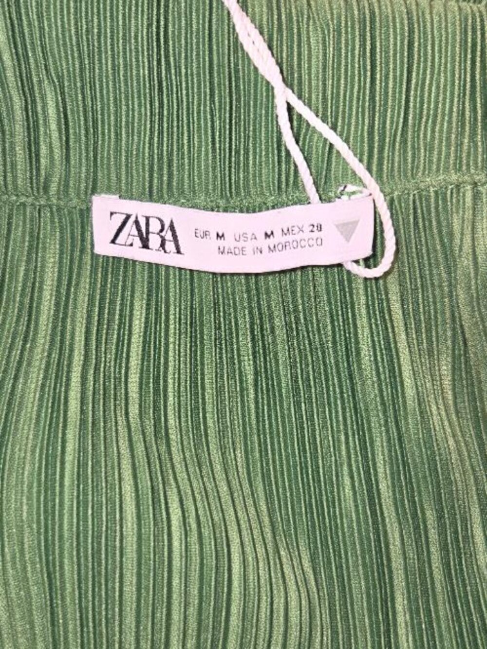 Zara Pilsse Pleated Button-Up Green Shirt - Picture 6 of 6